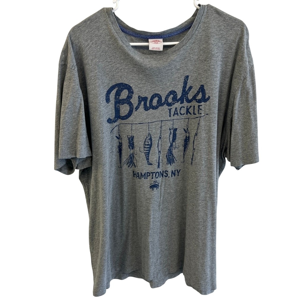 Brooks Brothers 346 Mens XXL Grey Fishing Tackle Hamptons NY Graphic Tee Cotton